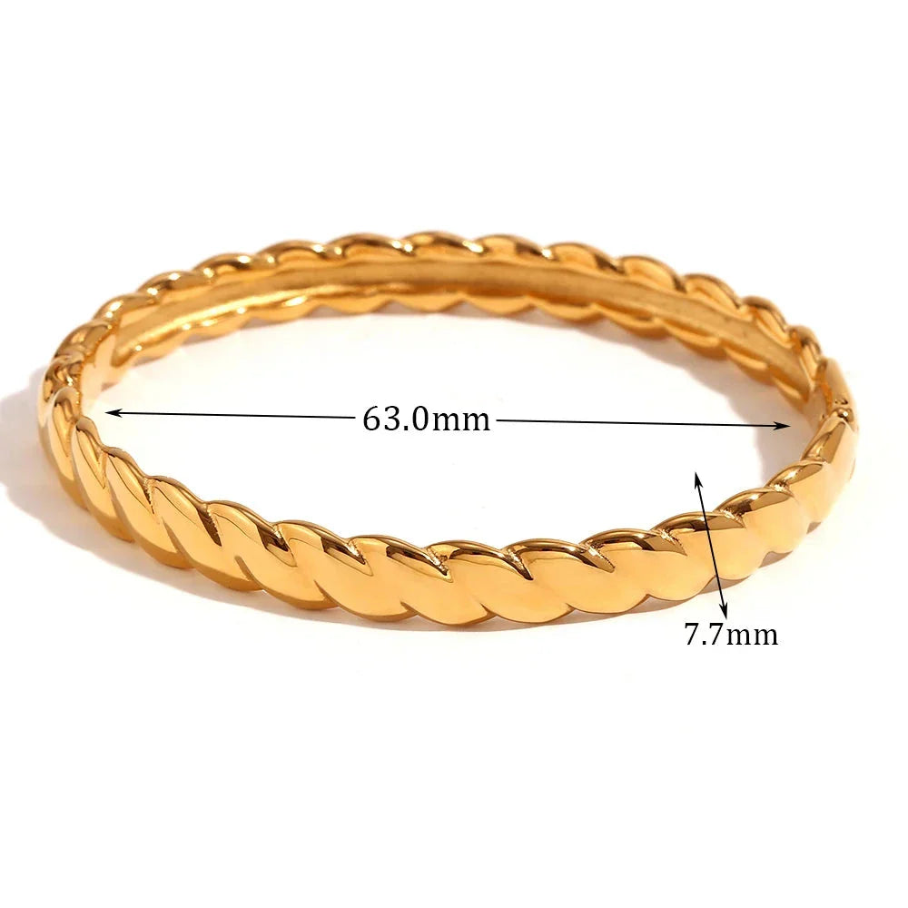 Pulseira Torcida Banhada a Ouro 18K